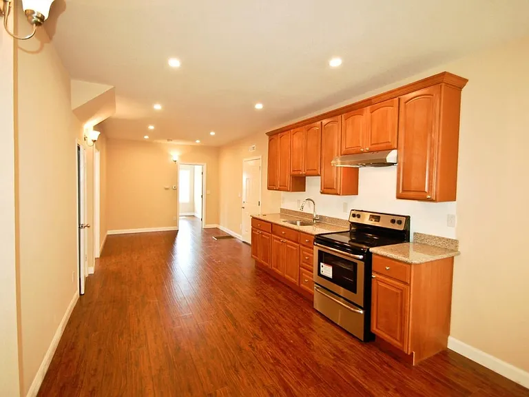 824 Brazil Ave #822 — Photo 4