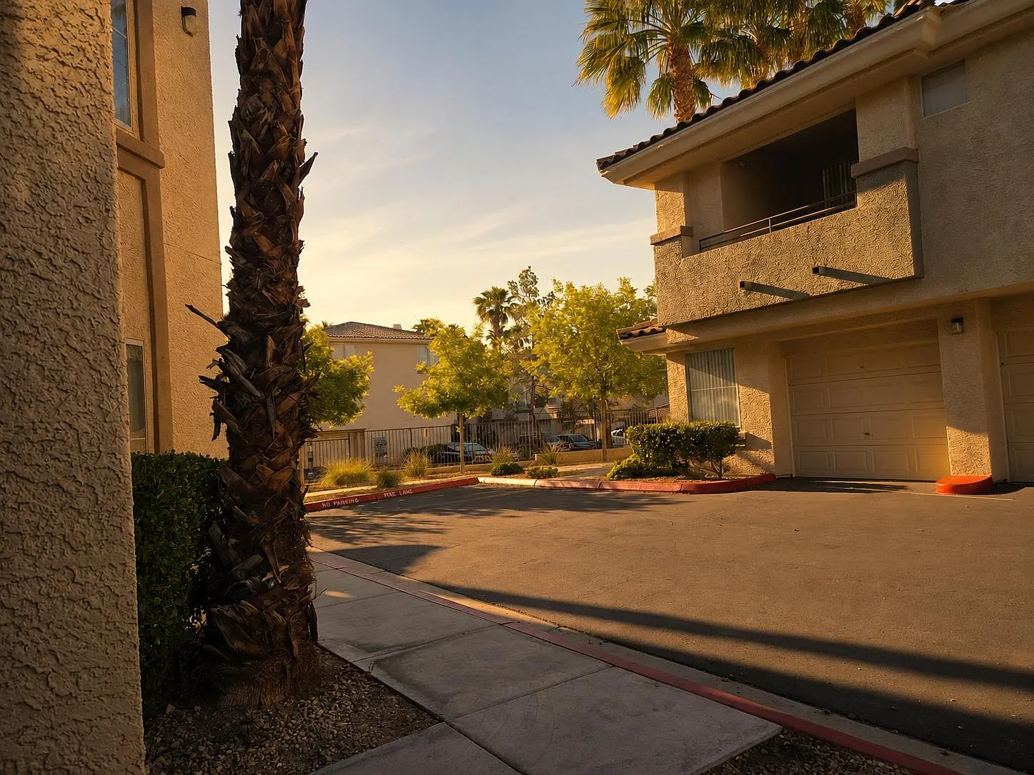 1 bed, 743 sqft, $1,325 — Photo 2