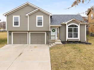 9923 N Skiles Ave, Kansas City, MO 64157