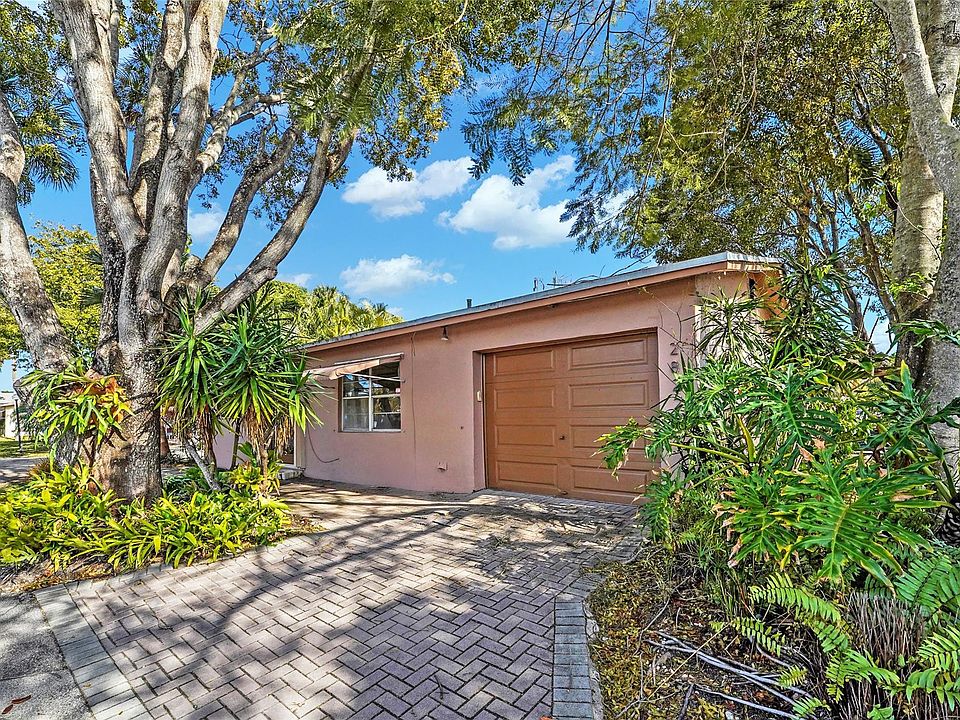 1st image of 2822 SW Natura Boulevard