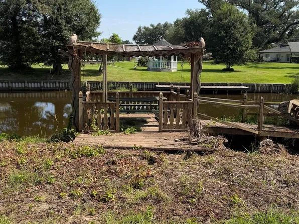 4299 Howard St, Lake Charles, LA 70605