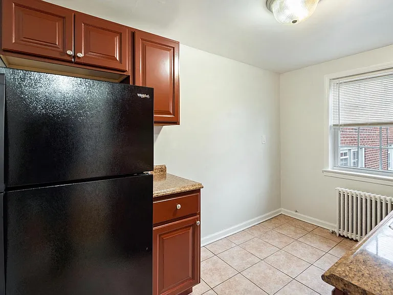 263 Bloomfield Avenue Apartments — Photo 6