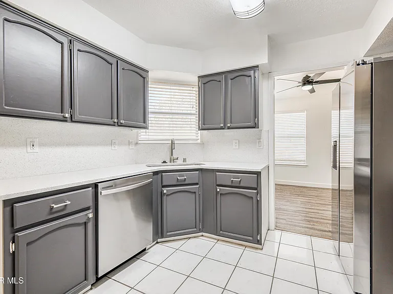 1229 Diamond Cove Pl — Photo 13