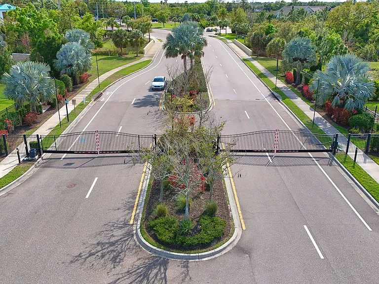 5831 Silver Palm Blvd — Photo 39