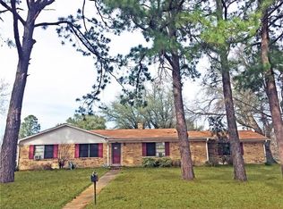 1004 Caprice Dr, Grand Saline, TX 75140