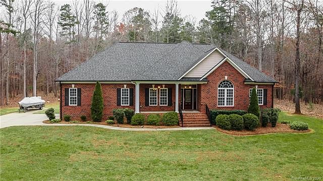 1st image of 5007 Oak Estates Ln