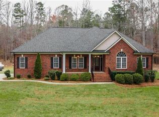 5007 Oak Estates Ln, Bessemer City, NC 28016