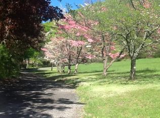 16 Delaware Rd, Columbia, NJ 07832