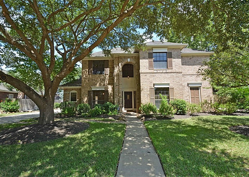 1st image of 2019 Amber Glen Ln