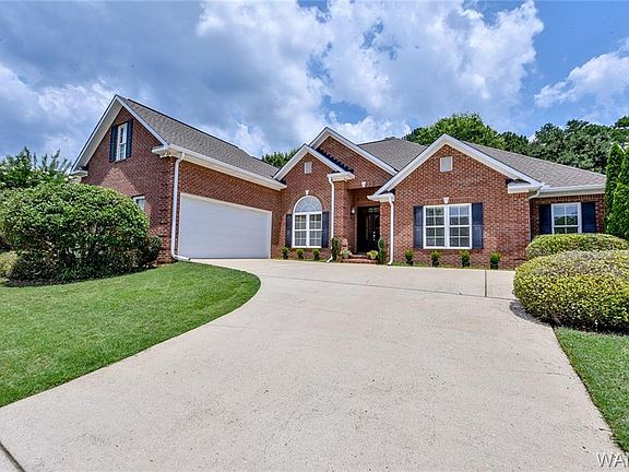 2nd image of 3927 Gaineswood Ln