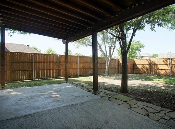 4th image of 3424 Longneedle Ln