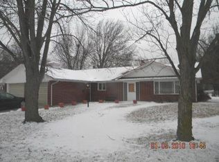 901 Main St, Halstead, KS 67056