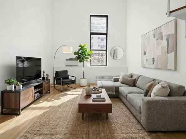 131 East 83rd Street image 1 of 10