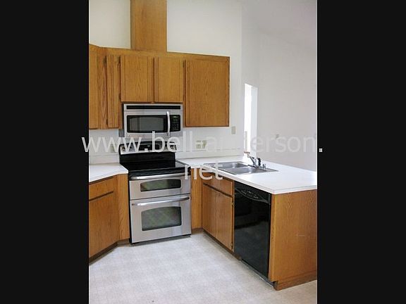 Kitchen (2)