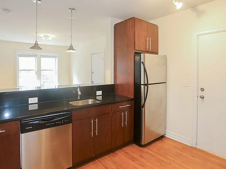3808-16 N. Sheffield — Photo 74