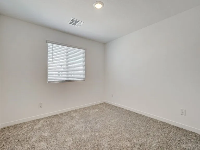 10772 Paget Ct — Photo 29