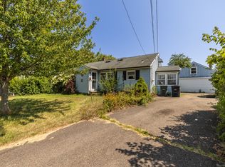 14 Catherine Ct, Milford, CT 06460
