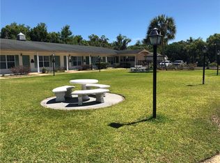109 Perkins St APT 17, Leesburg, FL 34748