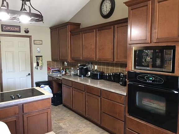 5th image of 605 E Minneha Ave