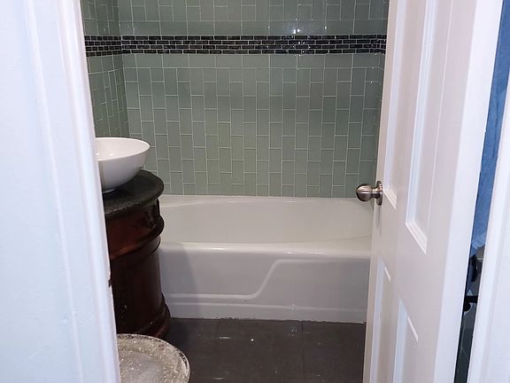 5th image of 61-15 97th St #Lg