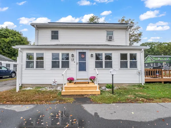 13 Goodrich Street, Kittery, ME 03904