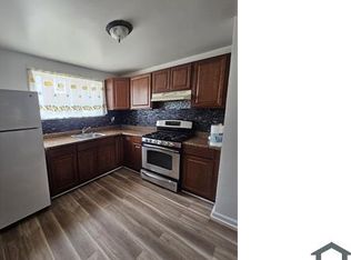5957 Palmetto St, Philadelphia, PA 19120