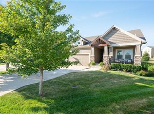 391 N Silver Hill St, Olathe, KS 66061