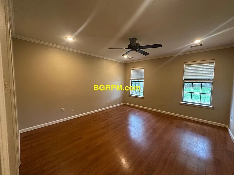 3160 Shady Side Dr — Photo 6
