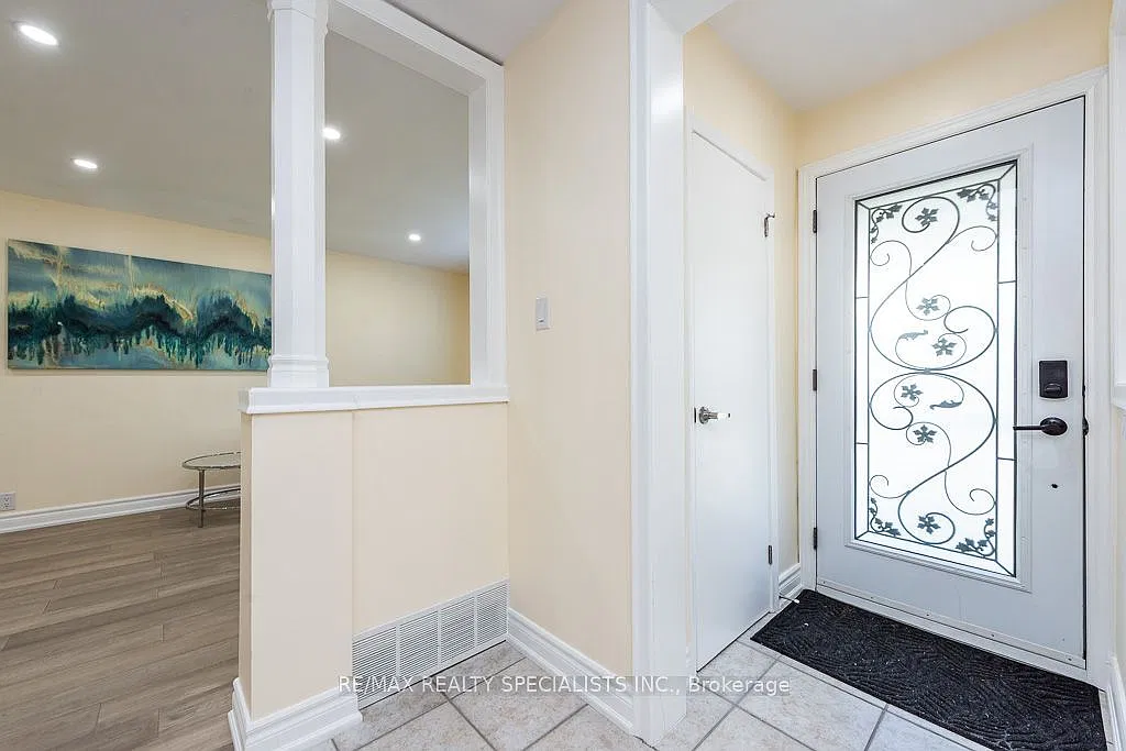3 bed, $2,600 — Photo 4