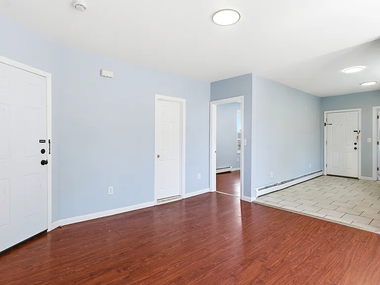226 Smith St #2 — Photo 6