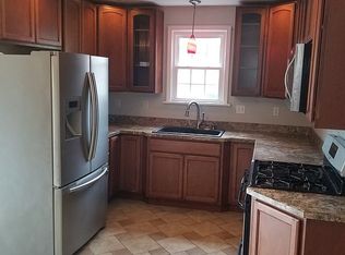 630 Temple Ln, Newport News, VA 23605