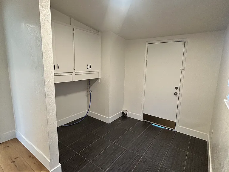 2345 E Brown Ave — Photo 17