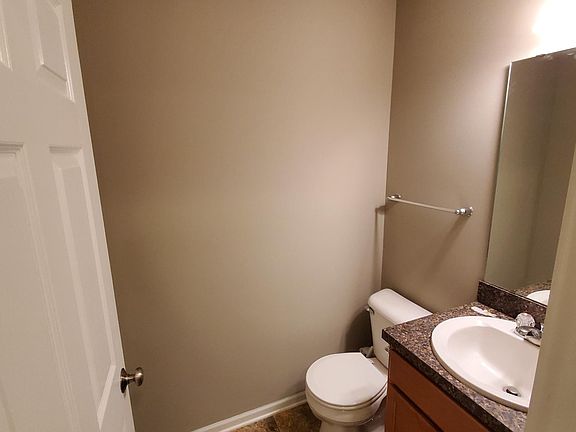 3rd image of 33426 Halle Ct