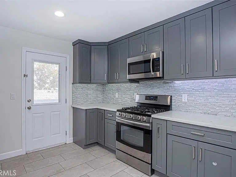 242 W Linden Ave #201 — Photo 6