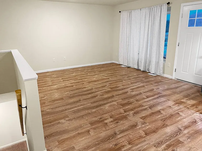 534 Hanover Hill Ln — Photo 7