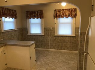 996 Jason Ave, Akron, OH 44314