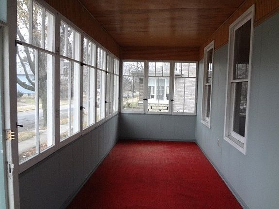 2nd image of 509 Ferdinand Ave