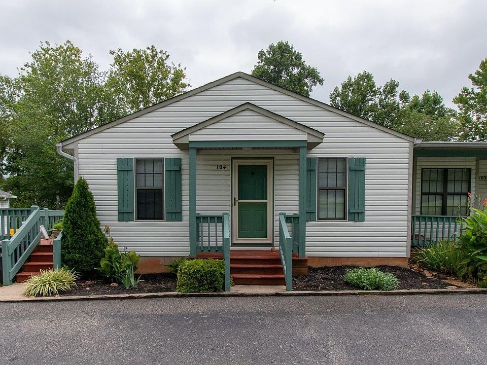 1st image of 104 Goose Hollow Dr