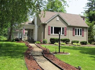 1703 Hawthorn Rd, Fort Wayne, IN 46802