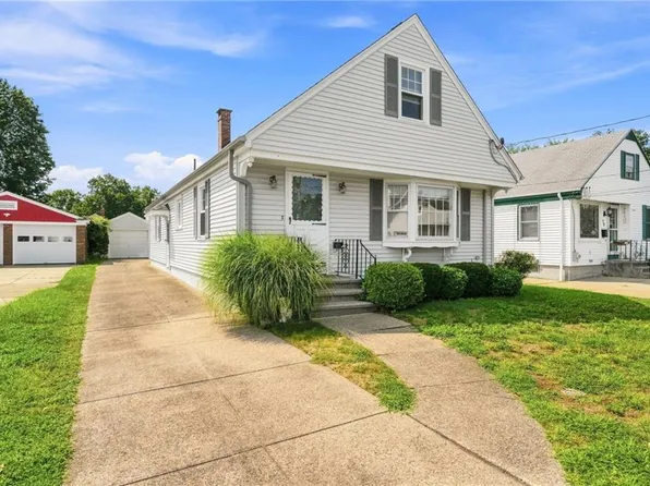 74 Isabella Ave, Providence, RI 02908