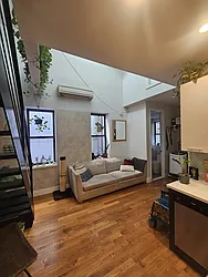 105 Vanderveer Street