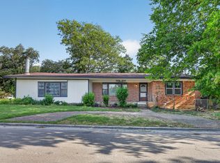 4400 Hodgkins Rd, Lake Worth, TX 76135
