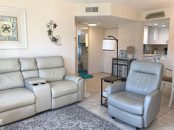 5th image of 19505 Quesada Ave #101