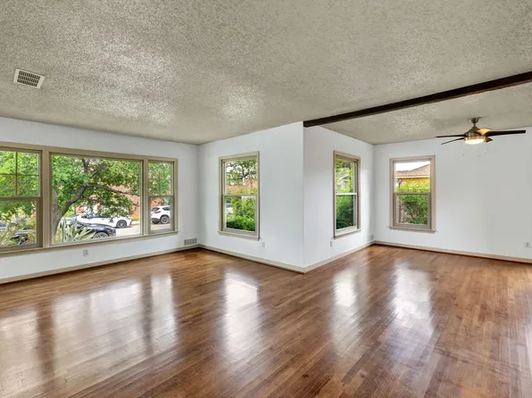 2837 Townsend Dr, Fort Worth, TX 76110