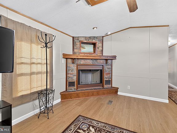 2nd image of 8 W Reybold Dr #8
