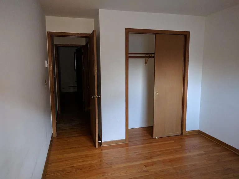 75 N Lyle Ave #5 — Photo 5