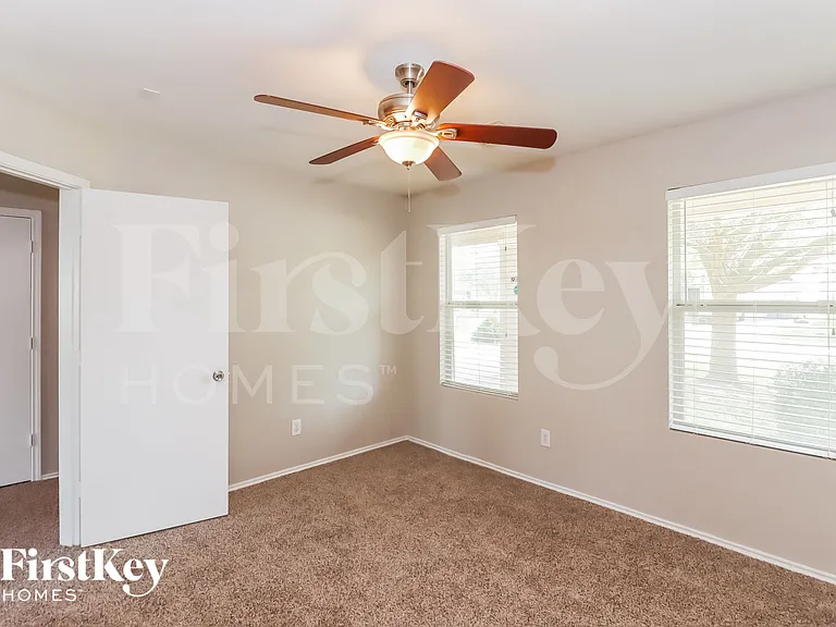 5018 Cottage Creek Ln — Photo 11
