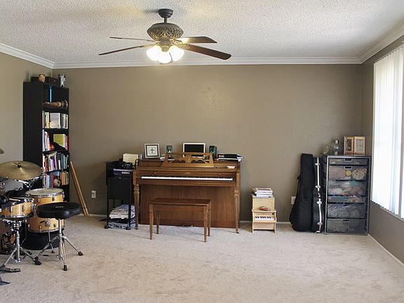 3rd image of 3541 Boulder Ave