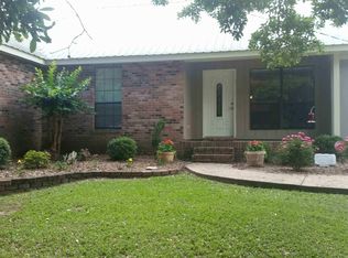 93 Griffith Rd, Hattiesburg, MS 39402