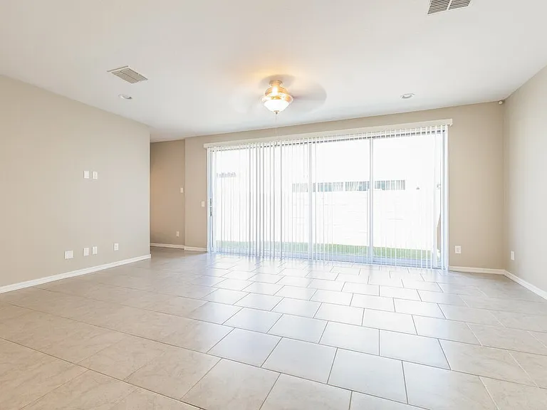 4138 E Pony Ln — Photo 5